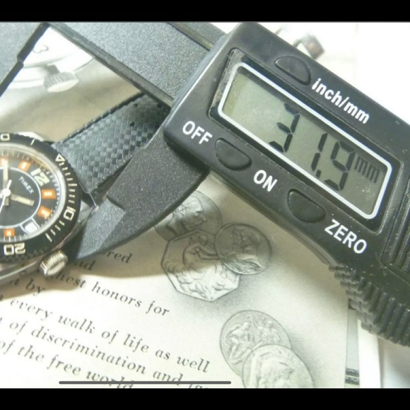 RARE 1977 Timex Diver Style  31.4mm 3 Color Rotating Bezel NR - Picture 4 of 4